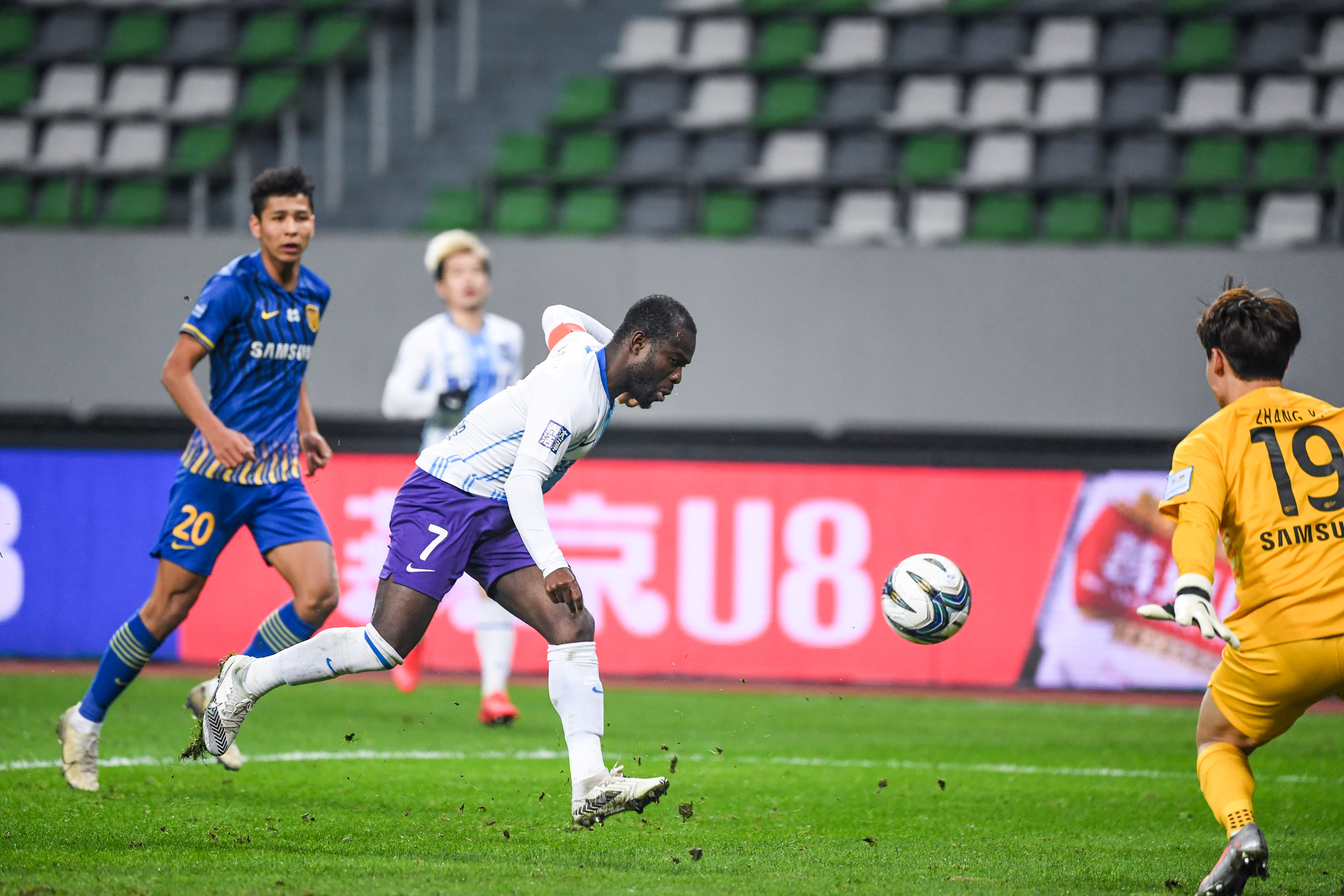 贵州人和战平天津泰达,中超积分季内背的简单介绍 贵州人和战平天津泰达,中超积分季内背的简单介绍