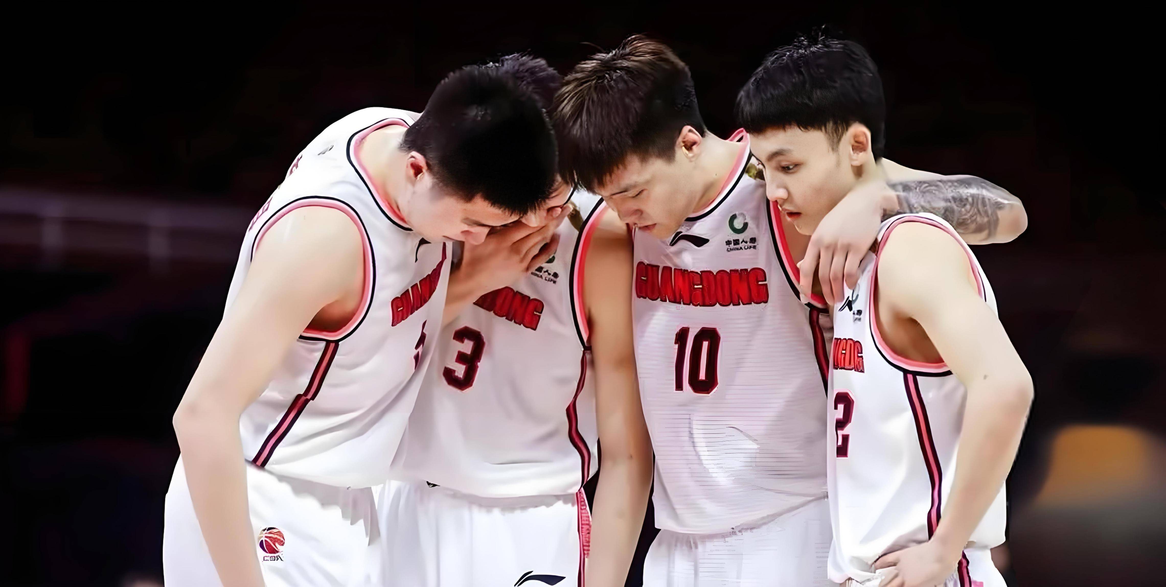 大连队主场险胜辽宁助力晋级季后赛