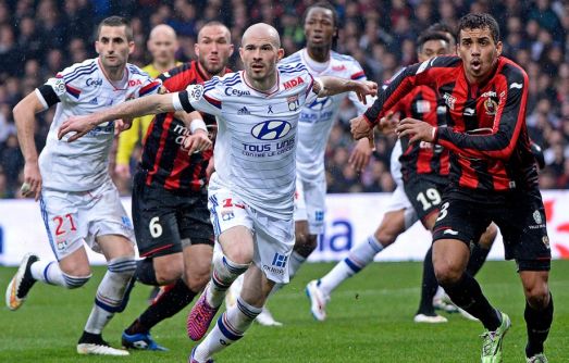 南特客场不敌亚眠，连胜终结