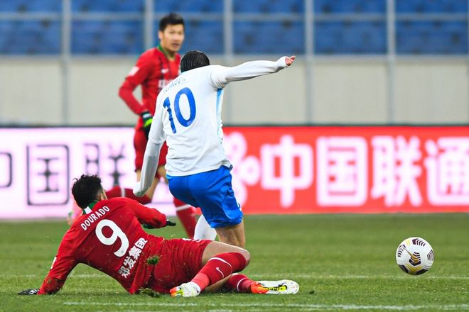 关于沃特福德客场闷平，保级形势岌岌可危的信息