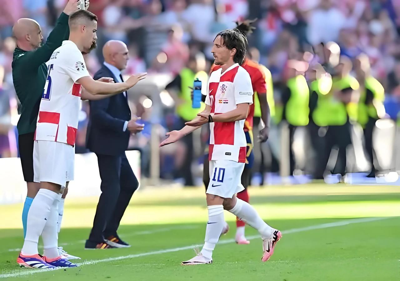 克罗地亚队战胜尼日利亚,连胜开局 克罗地亚队战胜尼日利亚,连胜开局