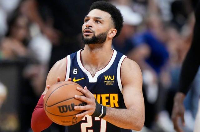 年终总决赛鏖战拉沃尔杯，穆雷关键制胜的简单介绍