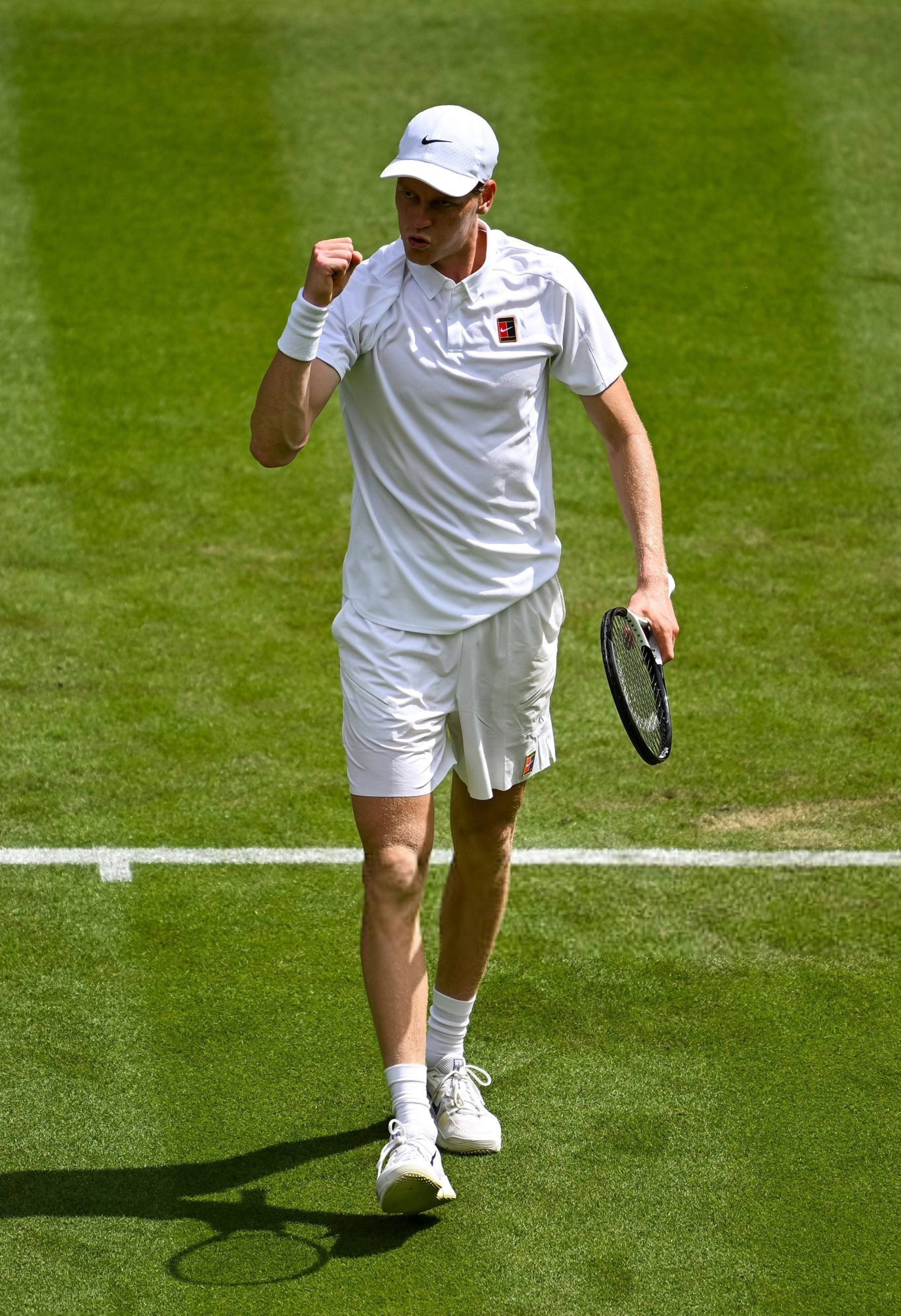 温网完胜美网，兹维列夫带队取胜