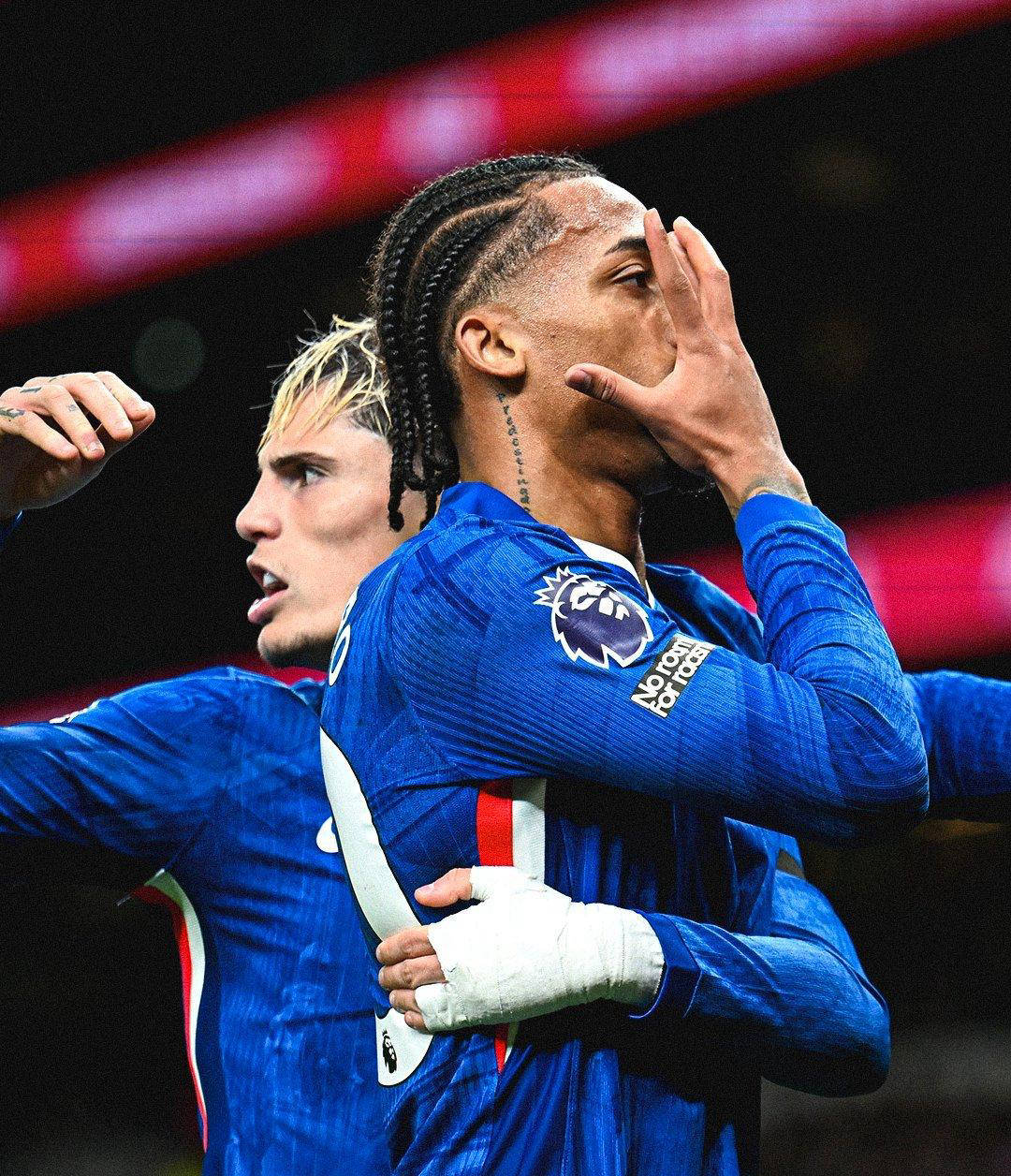 拜仁逆转乌拉圭,格纳布里扛起全队 拜仁逆转乌拉圭,格纳布里扛起全队