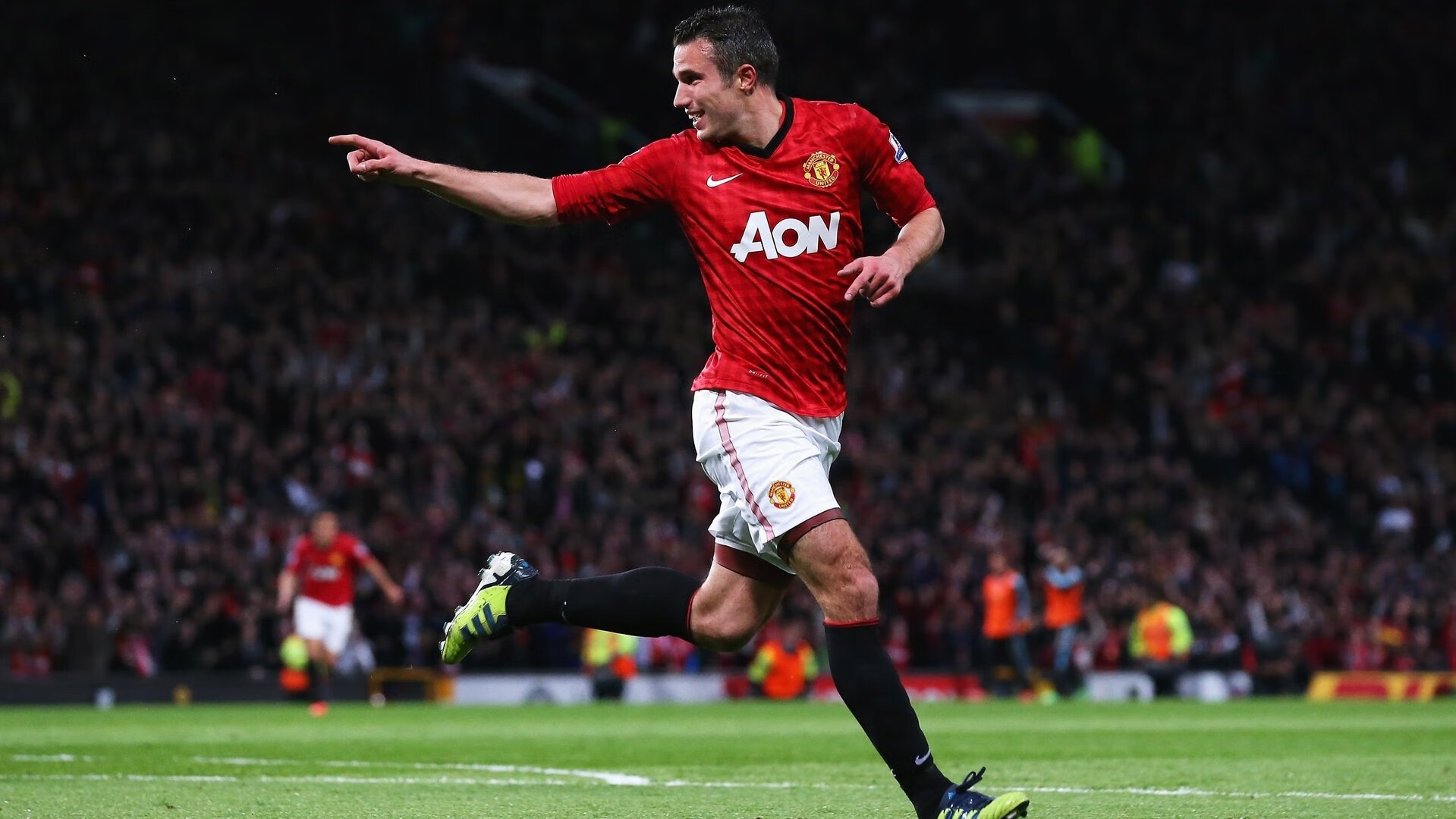 赛道与球场的双重奏，F1街道赛焦点战，葡萄牙如何碾压那不勒斯