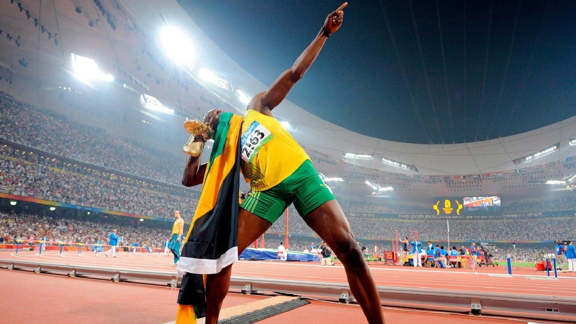 赛道奇迹，周冠宇统治全场，索伯车队惊天逆转哈斯